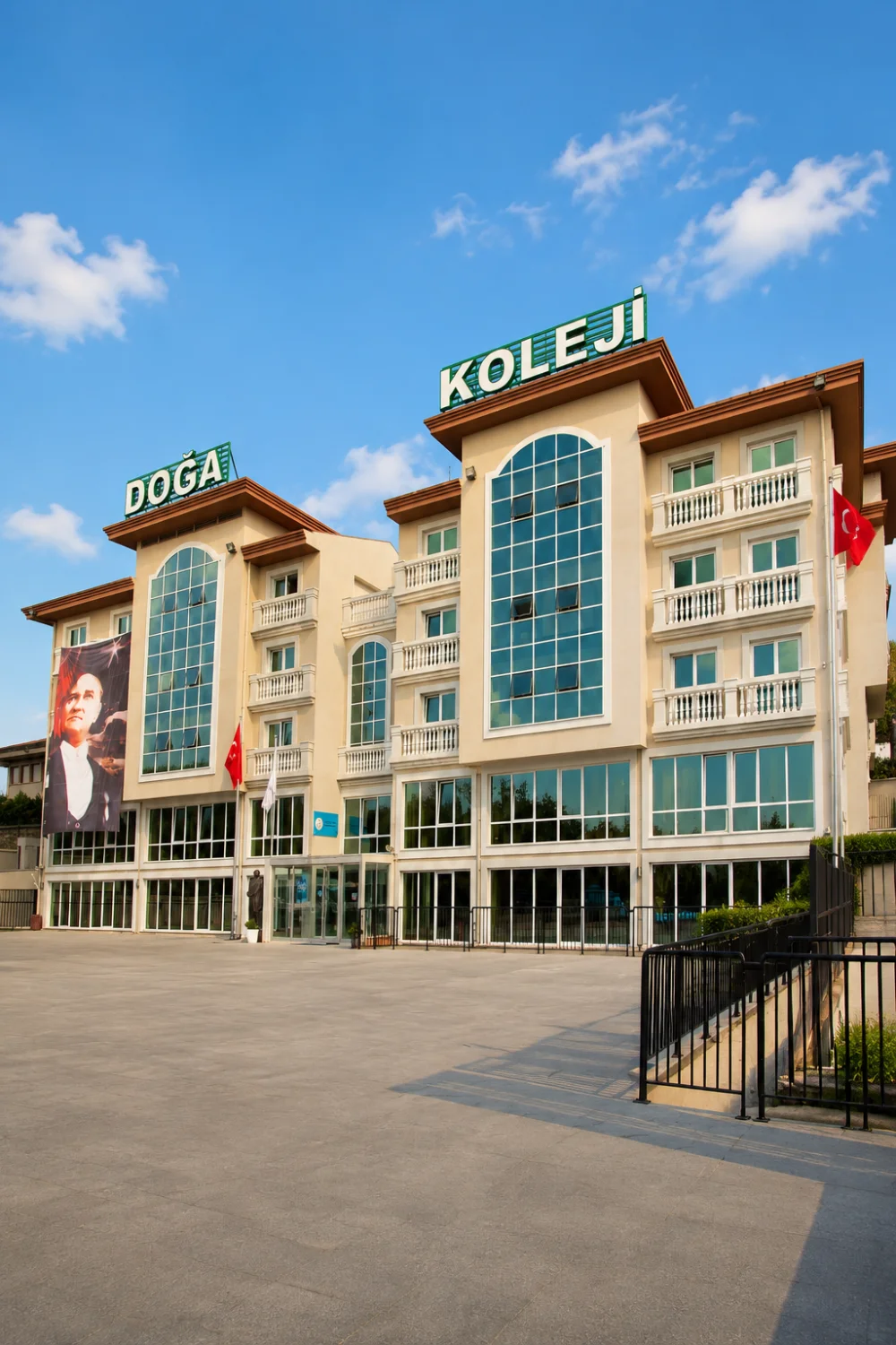 Acıbadem Doğa Koleji